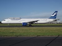 OH-LZF @ LFPG - Still in the previous livery, Zulu-Foxtrott was heading to runway 27L as part of the return leg to Vanta'a.