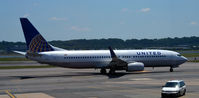 N76526 @ KDCA - DCA, VA - by Ronald Barker