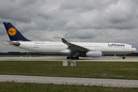 D-AIKO @ EDDM - DLH410 Munich to New York, John F. Kennedy International (JFK) - by Loetsch Andreas