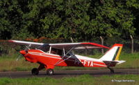 PP-FYA @ SBML - After drop a glider in the sky