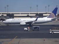 N76528 @ EWR - 737-800 - by christian maurer