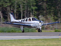 N8152R @ KWWD - Arriving at KWWD