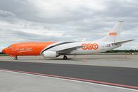 OO-TNP @ LHBP - TNT Boeing 737-400