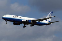N646UA @ EHAM - N646UA @ EHAM