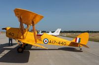 N17440 @ KENW - DH-82A - by Mark Pasqualino