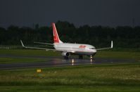 OE-LNK @ LOWG - Lauda Air Boeing 737-8Z9