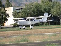 N51514 @ POC - Landing on a gusty 26L - by Helicopterfriend