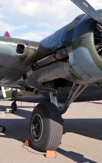 N7227C @ KPUB - B-17 right main gear