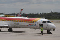 EC-JZU @ LOWW - Air Nostrum CRJ-900 - by Thomas Ranner