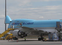 HL7438 @ LOWW - Korean Air Cargo Boeing 747 - by Thomas Ranner