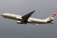A6-EYQ @ BRU - Etihad Airways - by Chris Jilli