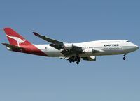 VH-OEF @ SAEZ - Longreach