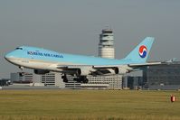 HL7605 @ LOWW - Korean Air Boeing 747-400 - by Dietmar Schreiber - VAP