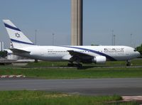 4X-EAF @ LFPG - the 326th 767 built debuted under the colors of Aéromaritime in 1990 as F-GHGE and move to Israel took place in 1999. In the meantime, the 762 also served Air France and Balkan Bulgarian Airlines. - by Alain Durand