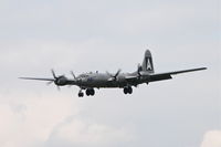 N529B @ KCID - Final approach runway 27 - by Glenn E. Chatfield