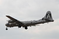 N529B @ KCID - Final approach runway 27 - by Glenn E. Chatfield