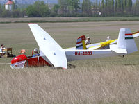 HA-4007 @ LHDK - Dunakeszi - by Ferenc Kolos