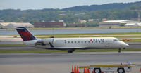 N8775A @ KDCA - Taxi DCA - by Ronald Barker