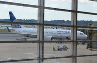 N34222 @ KDCA - DCA, VA - by Ronald Barker