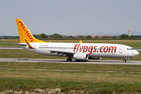 TC-AAE @ LOWW - Boeing 737-800 - by Michael Stricker
