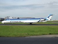 ES-ACB @ LFPG - probably airing its swansong in Estonian dress, Chalie-Bravo takes up the stage on the parallels as the airline plans reshaping its mid-sizers fleet with ERJ-170/190s. - by Alain Durand