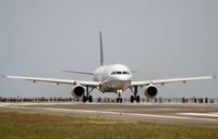 N407UA @ TNCM - N407UA