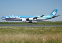 F-OLOV @ LFPG - On her way back to Papeete with en route stop at Los Angeles, Nuku Hiva can accomodate 6 guests in First, 24 in Business and 264 in Economy.