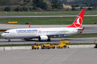 TC-JYD @ VIE - Turkish Airlines - by Chris Jilli