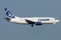 YR-BGB @ VIE - TAROM - by Chris Jilli
