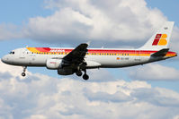EC-IZH @ LSGG - Landing in 05 - by micka2b