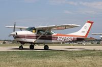 N42560 @ KOSH - Cessna 182L