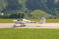OE-CHB @ LOWZ - The Diamond is taxiing from the fuel station to his parking position.