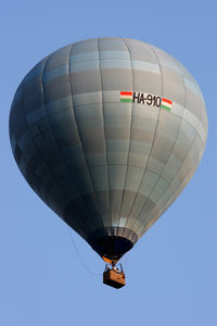 HA-910 - Fót - by Ferenc Kolos