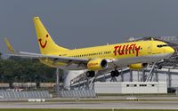 D-AHFV @ EDDM - moments prior touchdown - by Friedrich Becker