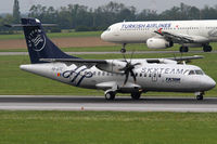 YR-ATC @ VIE - Tarom