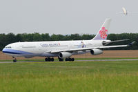 B-18806 @ VIE - China Airlines