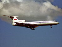 RA-85592 @ EKCH - Copenhagen Kastrup 8.8.95 - by leo larsen