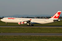 HB-JMG @ VIE - Swiss