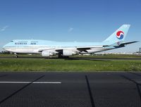 HL7487 @ LFPG - C/N 958, delivered new in 1993, taxying to runway 09R on her way back to SEL. - by Alain Durand