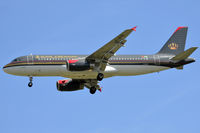 JY-AYR @ LOWW - landing on rwy 34 - by Markus Grafeneder