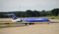 N932AT @ KATL - Taxi ATL - by Ronald Barker