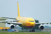 EI-OZB photo, click to enlarge EI-OZB photo, click to enlarge