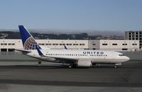 N27733 @ KSFO - Boeing 737-700