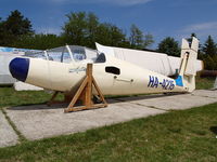HA-4215 @ LHDK - Dunakeszi