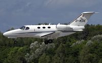 D-IKOE @ ELLX - short final RW24 - by Friedrich Becker