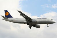 D-AIQE @ EGLL - Lufthansa - by Chris Hall