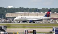 N340NW @ KATL - Landing ATL - by Ronald Barker