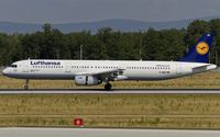 D-AISC @ EDDF - decelerating after touchdown - by Friedrich Becker