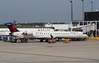 N902XJ @ KORD - CL600-2D24