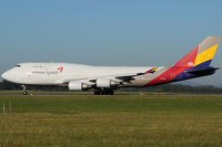 HL7413 @ VIE - Asiana Cargo - by Chris Jilli